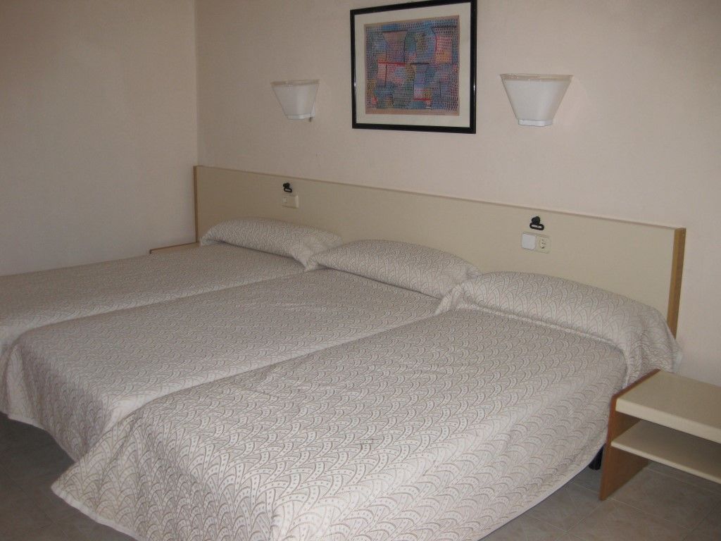 Hotel Teix Torrenova Luaran gambar